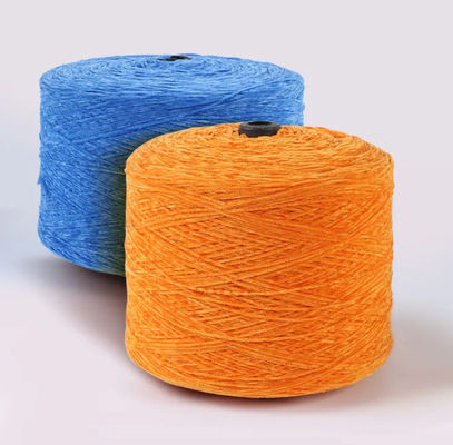 Polyester berwarna Super Chunky Chenille Yarn Untuk Hand Knitting Yarn