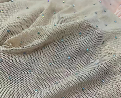 Empat Sisi Elastis Putih Polyester Mesh Menyisir Tiga Dimensi Berlian Benang Berwarna-warni Pakaian panggung
